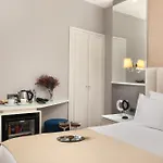 Hotel Ess *