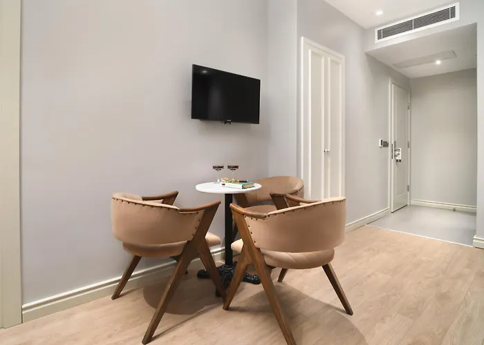 Ξενοδοχείο Ess *