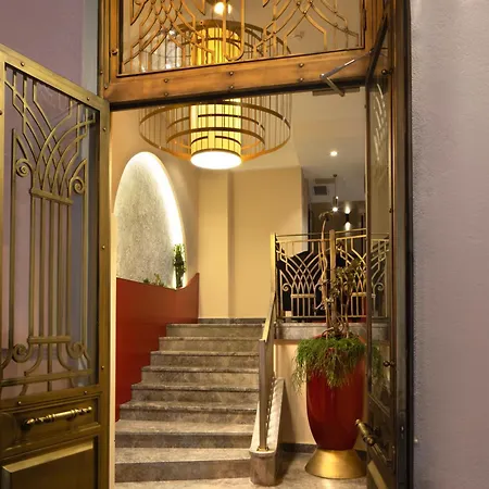 Hotel Ess *
