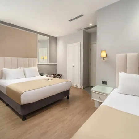 Hotel Ess *