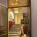 Ess Hotel