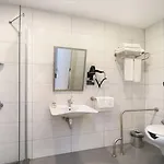 Hotel Ess *