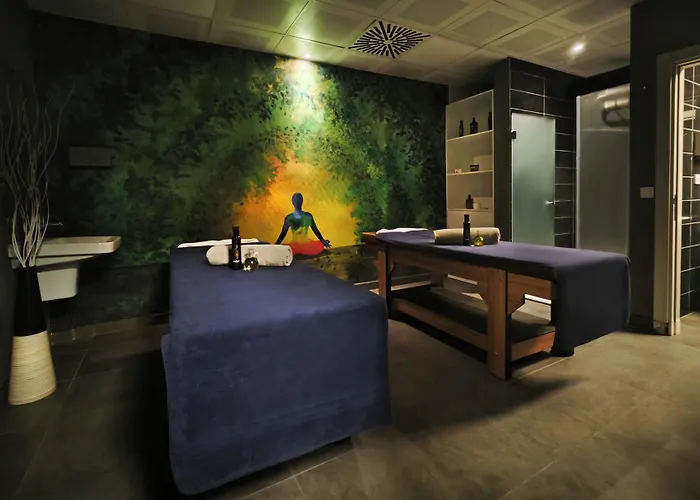 Ess Hotell *