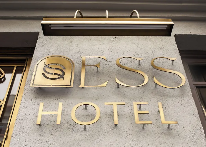 Ess Hotell *